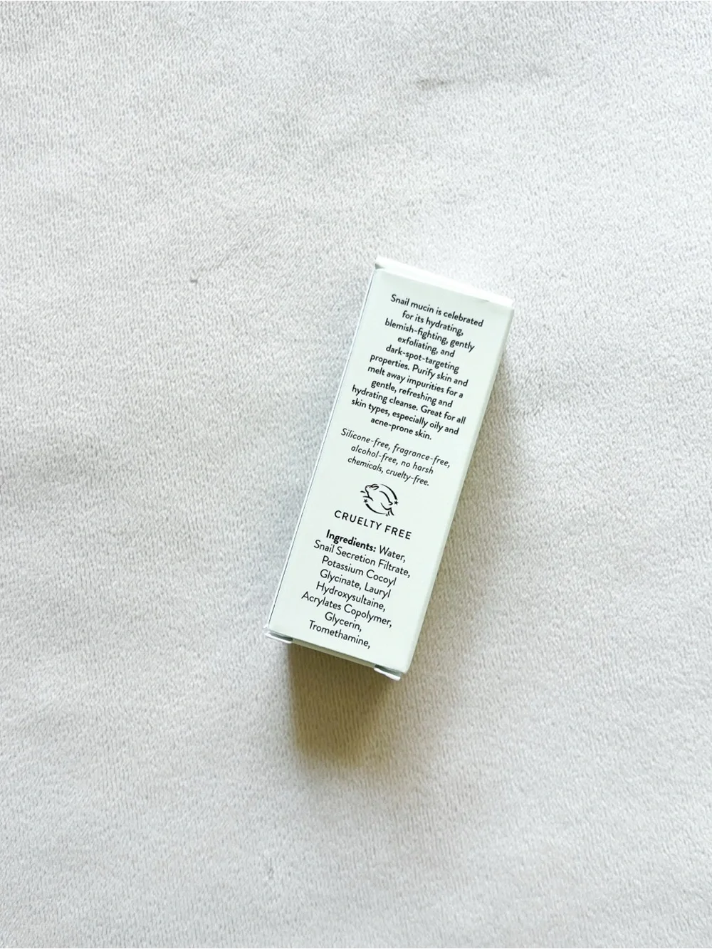 Peach Slices Snail Rescue Purifying Cleanser - White/Teal